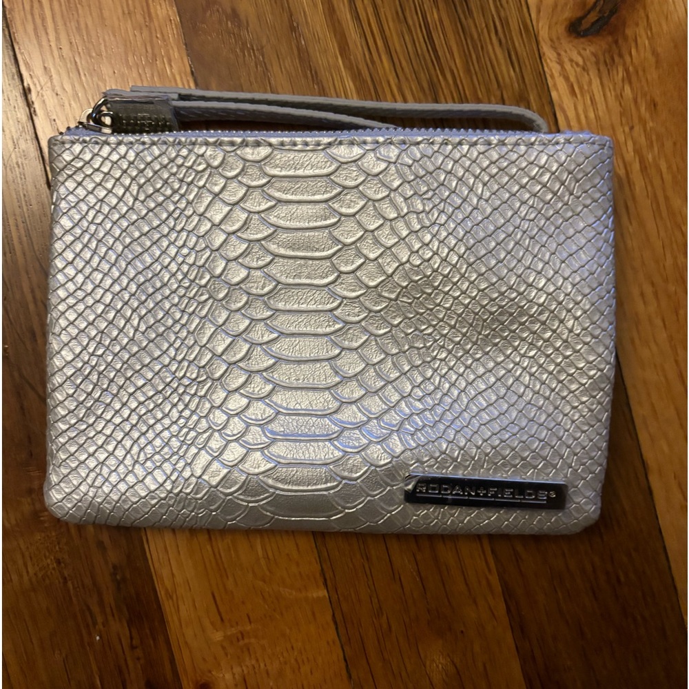 Rodan And Fields Silver Wristlet - image 1